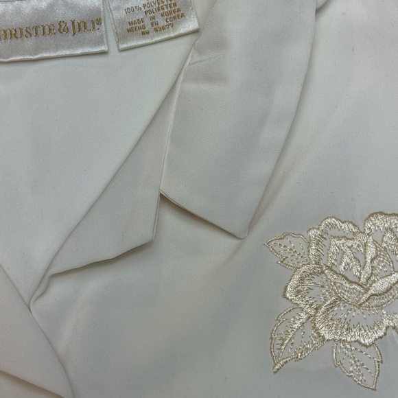 CHRISTIE & JILL BEIGE EMBROIDERED SHORT SLEEVE BUTTON UP BLOUSE SIZE 14 - Picture 4 of 4